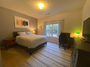 1139 Parkwood Trce, Stone Mountain, GA 30083