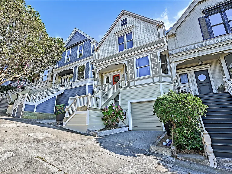 525 Liberty St — Photo 2