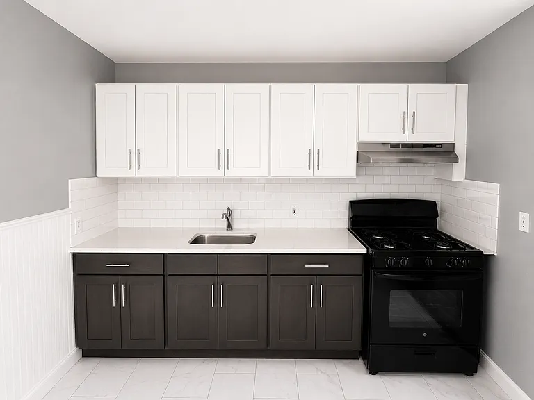 163 Hillside Ave #2L — Photo 1