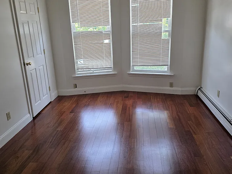 16 S Prospect St — Photo 10