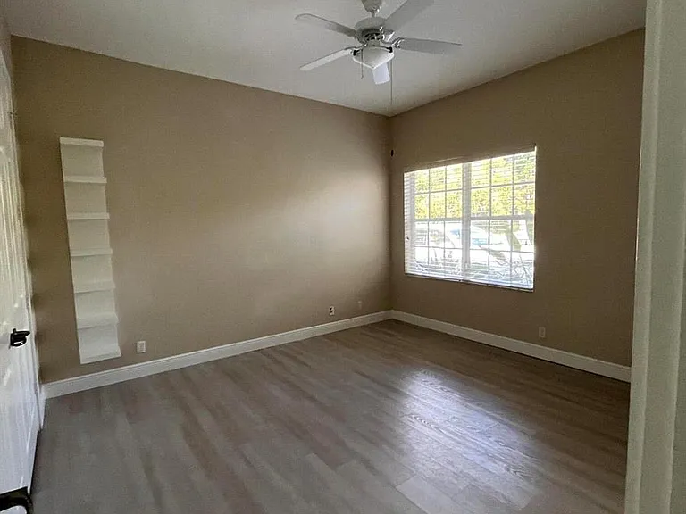 7724 NW 47th Dr — Photo 21