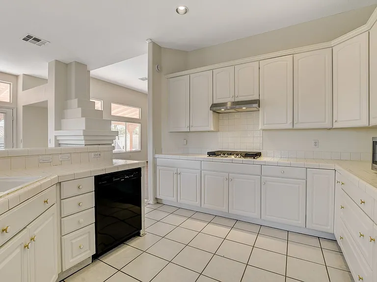 1371 Aultman Ct — Photo 6