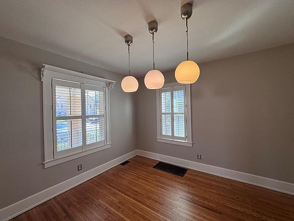 5th image of 2515 Grandview Ave