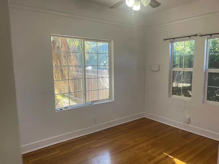 2233 Dwight Way — Photo 16