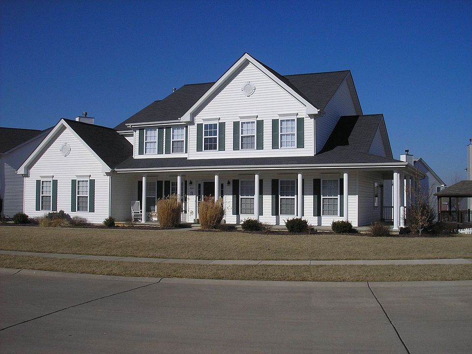 Wraparound porch
