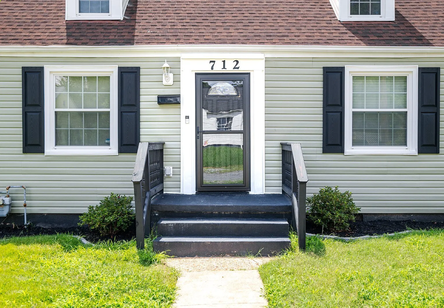 712 Hill Top Drive — Photo 4