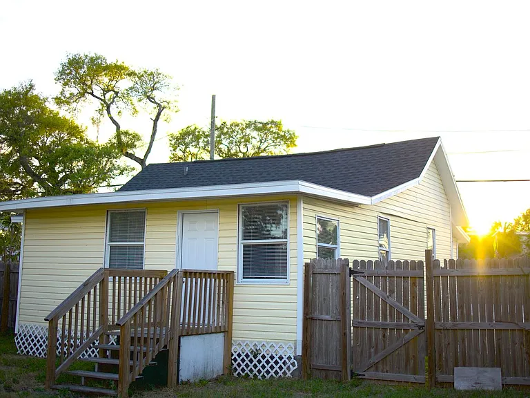 1109 Blanche B Littlejohn Trl — Photo 32