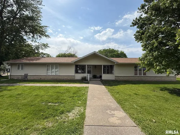 172 James Dr #C, Macomb, IL 61455