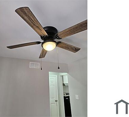 3rd image of 2118 Howard St APT 2