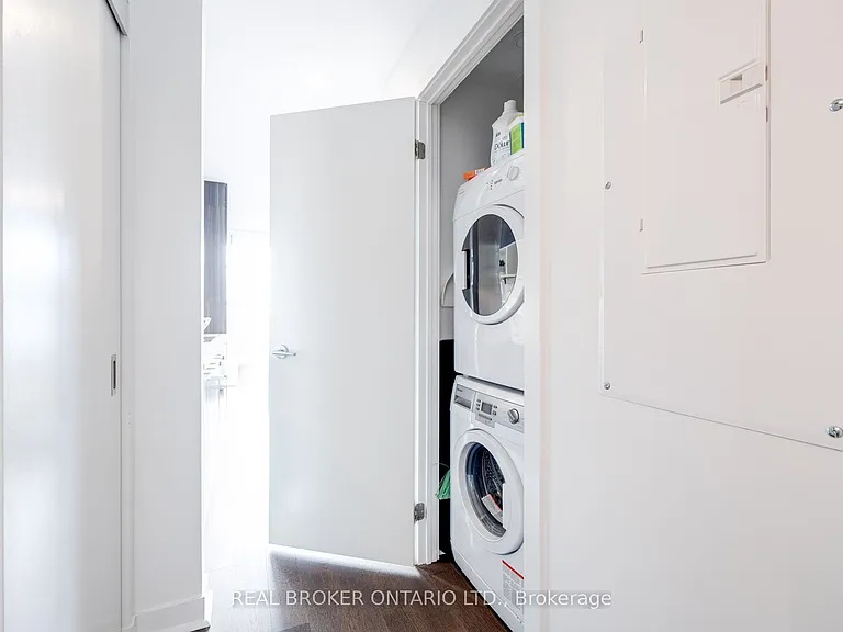 501 Adelaide St W #1308 — Photo 18