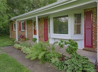 2400 Fix Rd, Grand Island, NY 14072