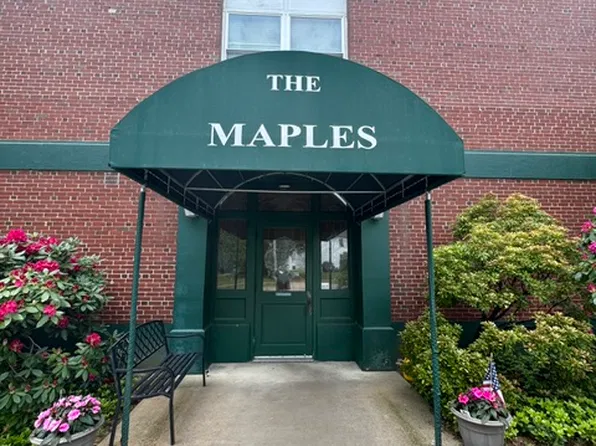 140 High St APT 310, Westerly, RI 02891