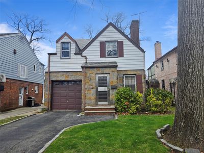 18645 Grand Central Parkway, Jamaica, NY, 11432