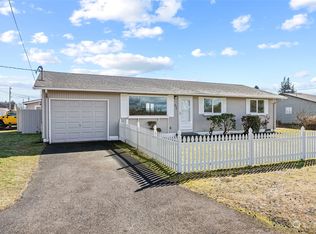 902 Calhoun Rd, Aberdeen, WA 98520