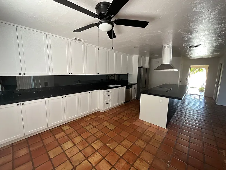 74378 Myrsine Ave — Photo 5
