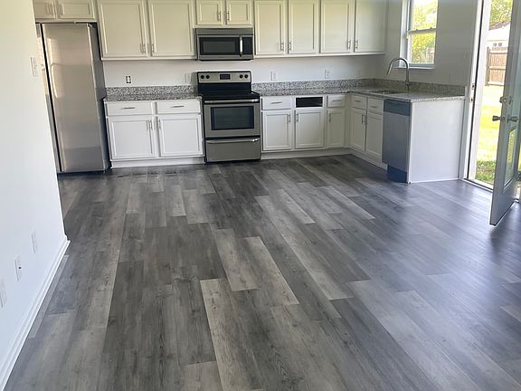 2nd image of 3530 Cork Bend Dr
