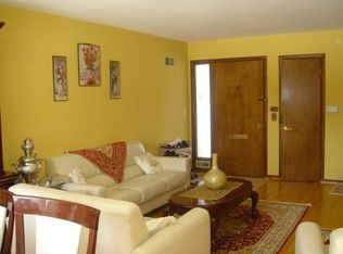 869 N Golf Cul De Sac St, Des Plaines, IL