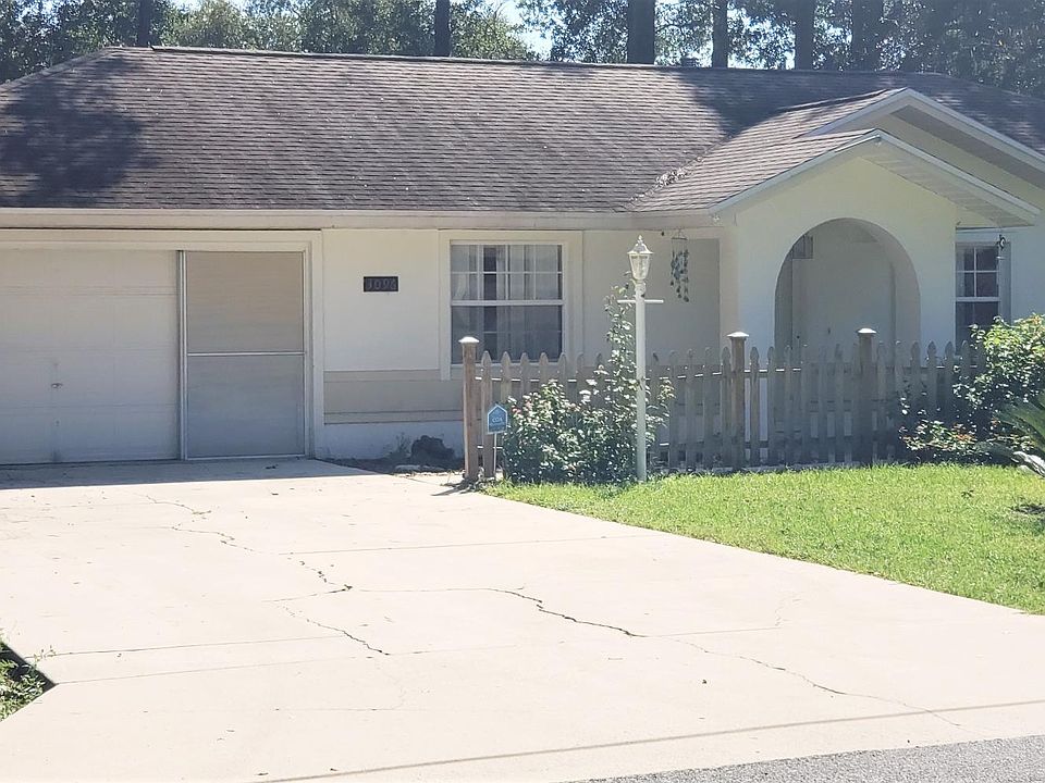 1st image of 3096 NE 31st Pl