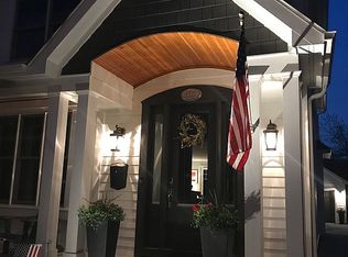 1327 Cole Ave, Birmingham, MI 48009