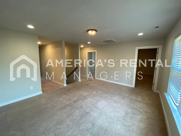 204 Cotton Bayou Dr — Photo 9