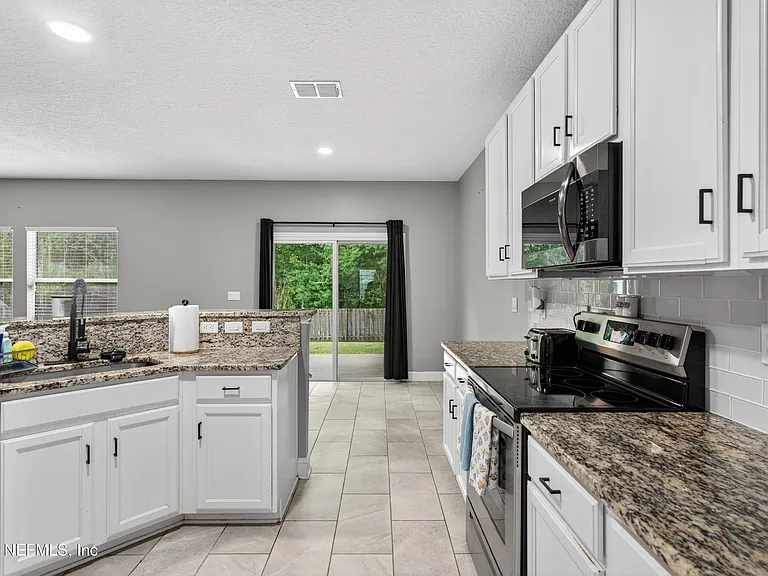 2038 Creekmont Dr — Photo 8