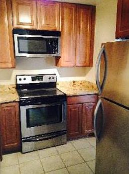 3rd image of 888 N Logan St APT 6C