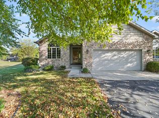 2338 Bent Oak Ave APT 4, Adrian, MI 49221
