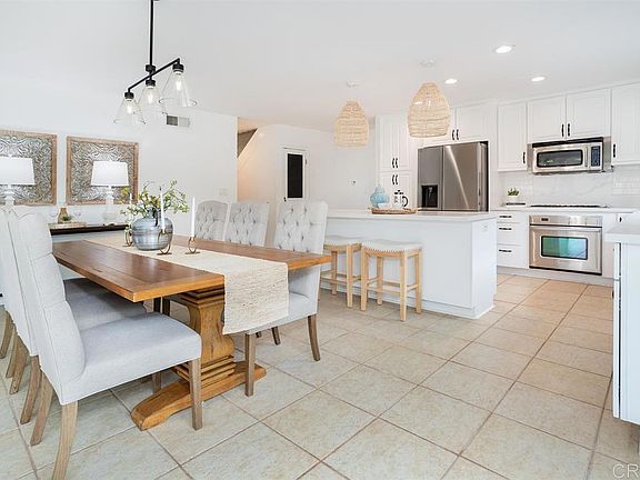 3rd image of 209 Rodney Ave