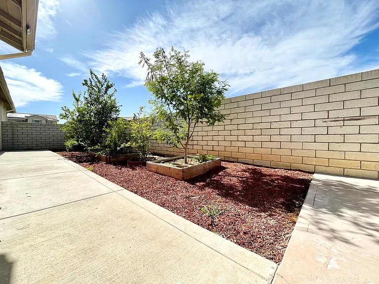 35740 Coral Dr — Photo 7