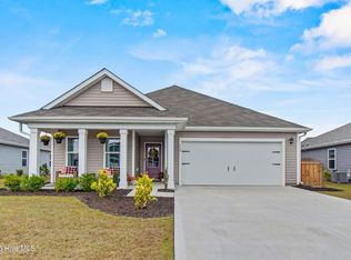 312 Cleat Dr, Holly Ridge, NC 28445