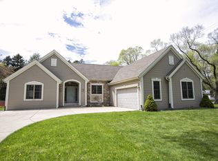 4946 Main St N, Racine, WI 53402