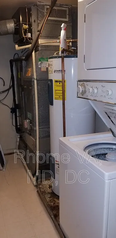3 bed, 2.5 bath, 2150 sqft, $4,700 — Photo 4