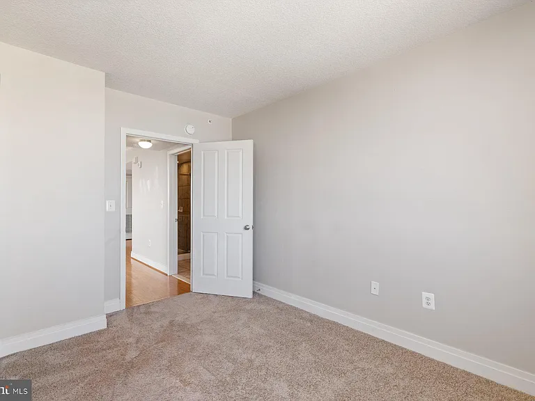 414 Water St #2512 — Photo 23