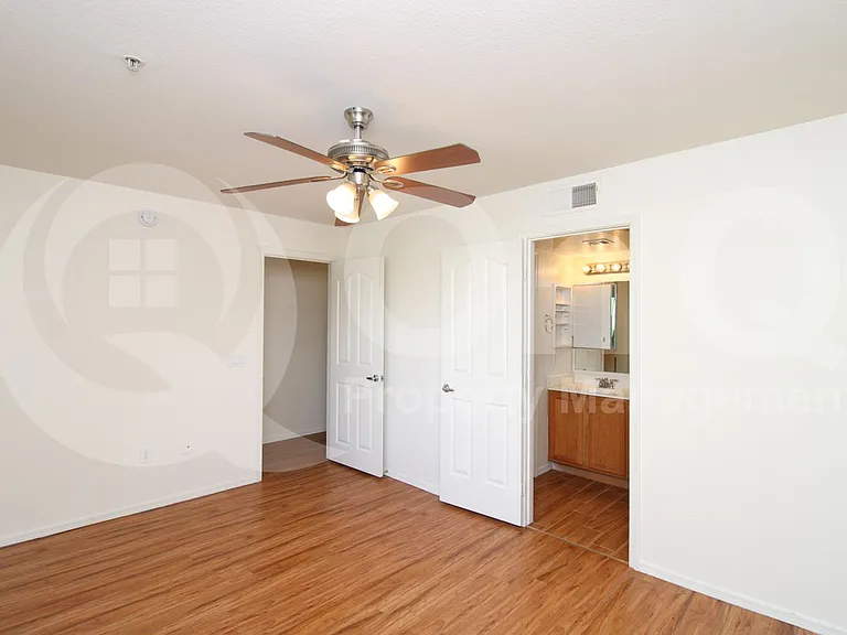 2402 E 5th St #1562 — Photo 15