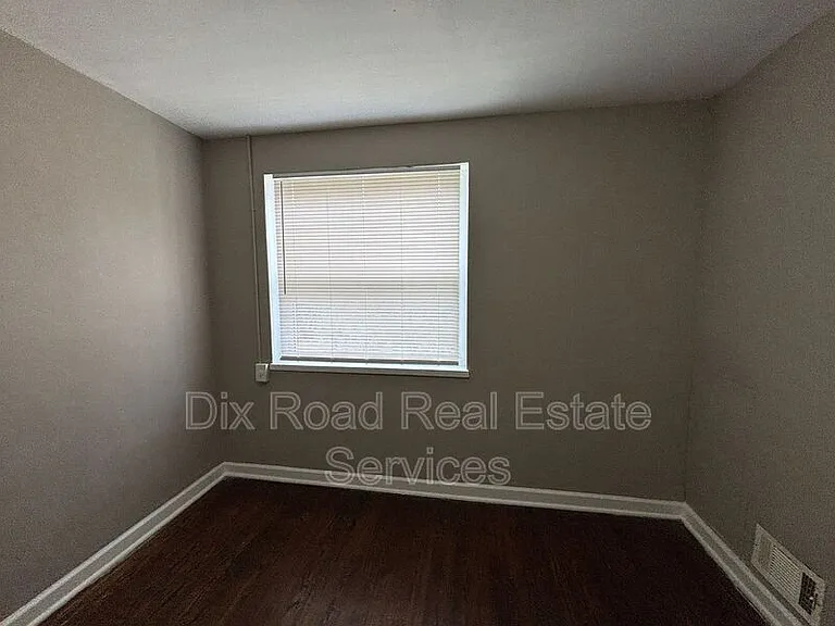 237A Ryburn Ave #A — Photo 10