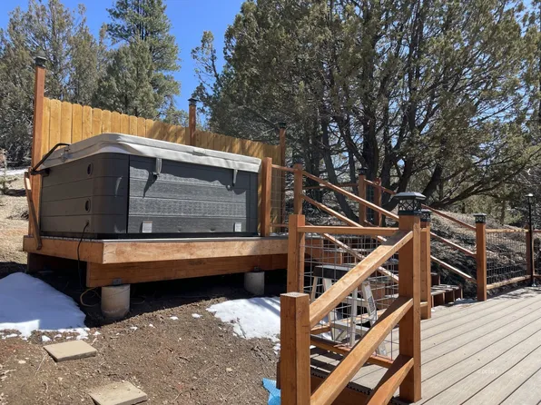 11 N Chippewa Dr, Alton, UT 84710