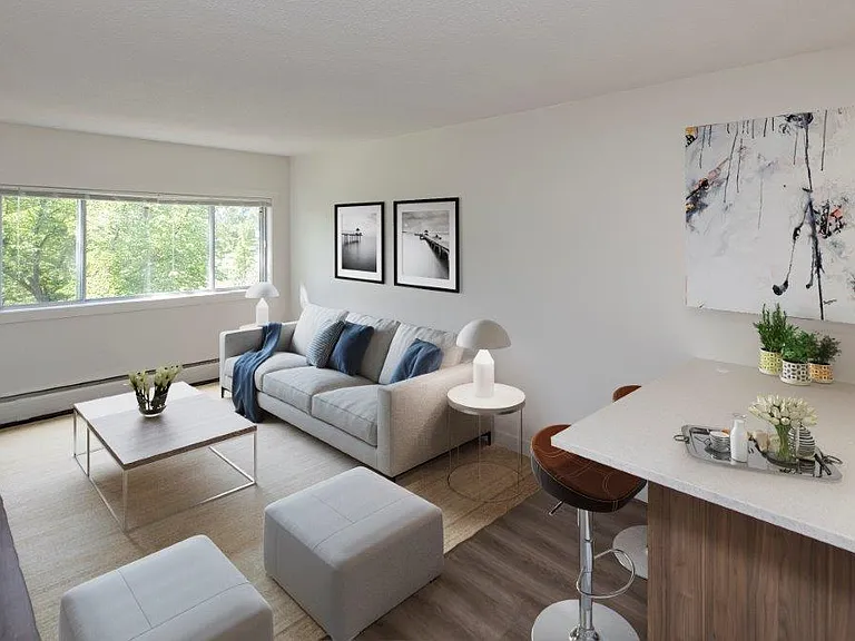 1440 Memorial Dr NW — Photo 3