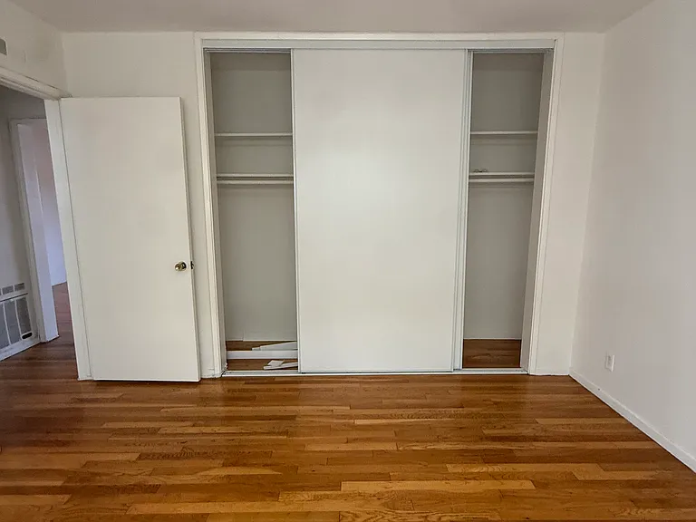 11727 Ohio Ave #6 — Photo 11