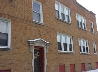 5105 W Augusta Blvd #2B, Chicago, IL 60651