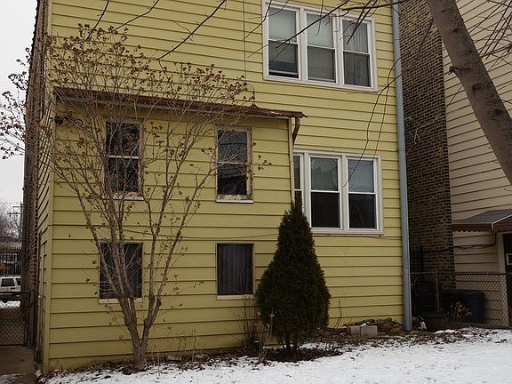 3rd image of 2231 W Eastwood Ave