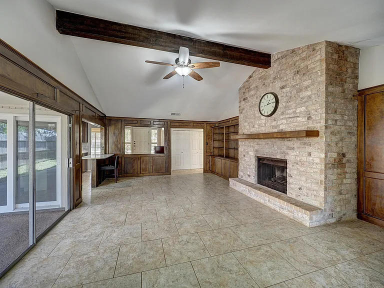 307 San Saba Dr — Photo 6