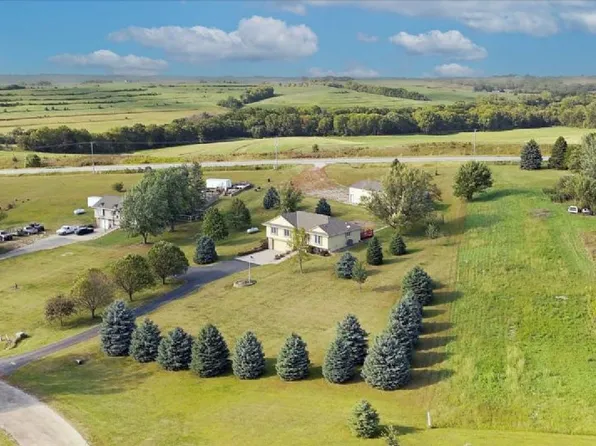 25868 Grace Cir, Glenwood, IA 51534