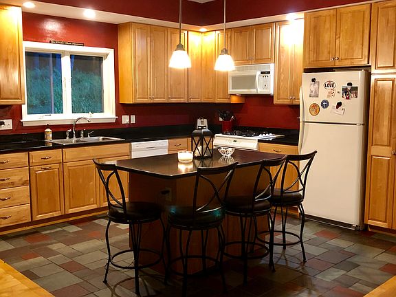 Large Open Concept Kitchen