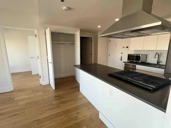 504 Myrtle Avenue image 8 of 23