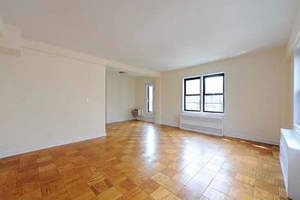 Rented by Manhattan Apartment Organization | media 10