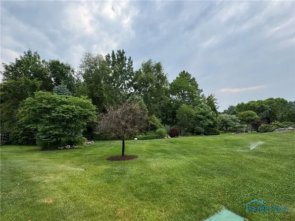 4248 Stratford Ct, Sylvania, OH 43560