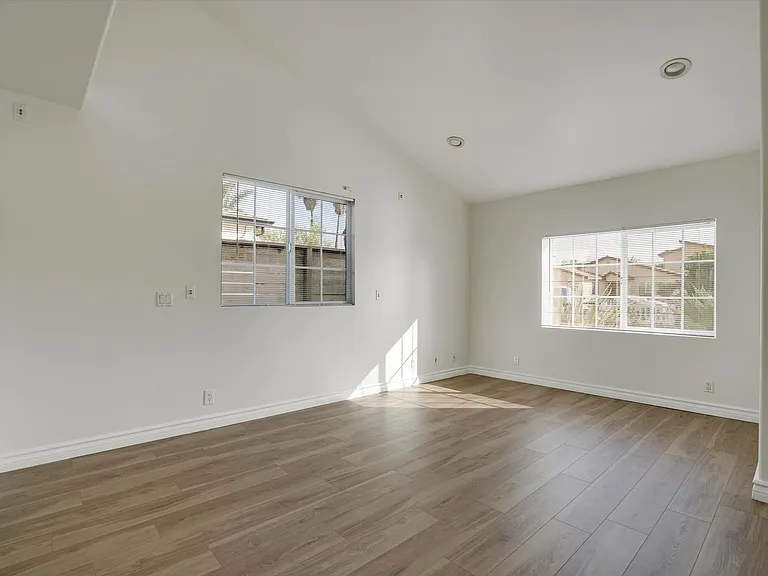 4721 Berryman Ave — Photo 18