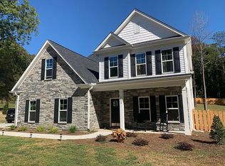 2413 Grand Pine Ln, Clemmons, NC 27012