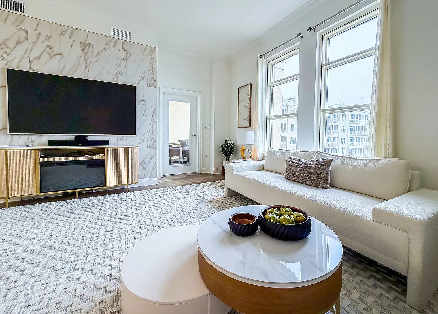 2 bed, 2.0 bath, 1506 sqft, $6,239 — Photo 2
