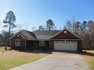 1726 Sassafras Ln, Newton, NC 28658